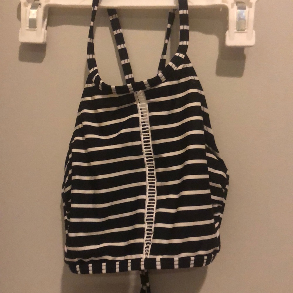 Black and white bikini top!!